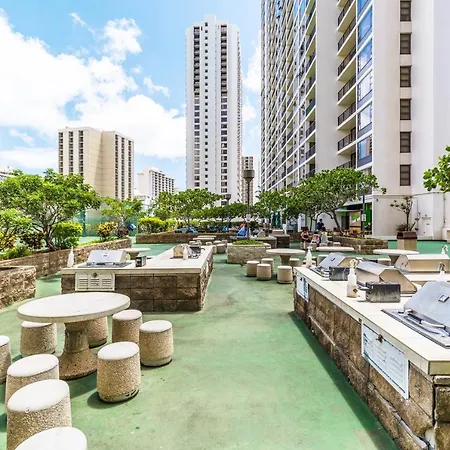 1Br With Great Ocean Views, 1 Block To Waikiki Beach Honolulu Room photo